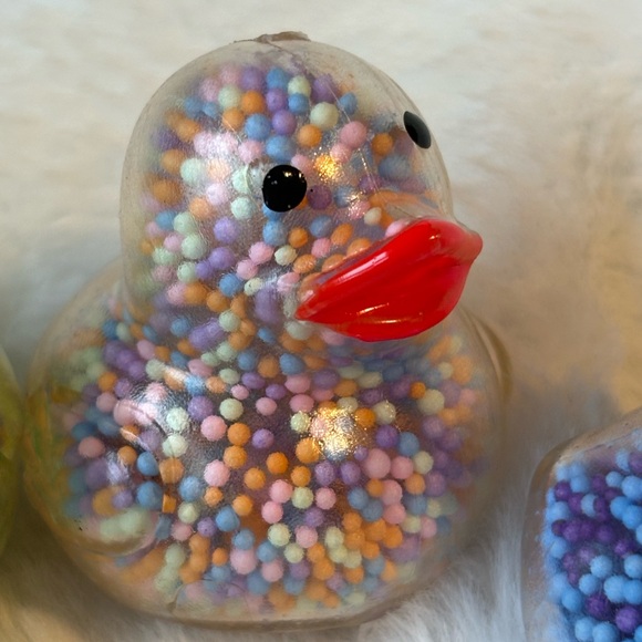 Colorful Squishy Duck Set - Picture 3 of 8